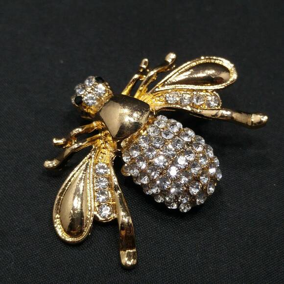 Vintage Clear Rhinestone Bee Insect Brooch, Black Rhinestone Eyes, Gold Plated - Picture 8 of 9